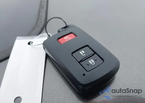 2015 Toyota Prius C Four из США, поврежденный, VIN JTDKDTB32F1089644